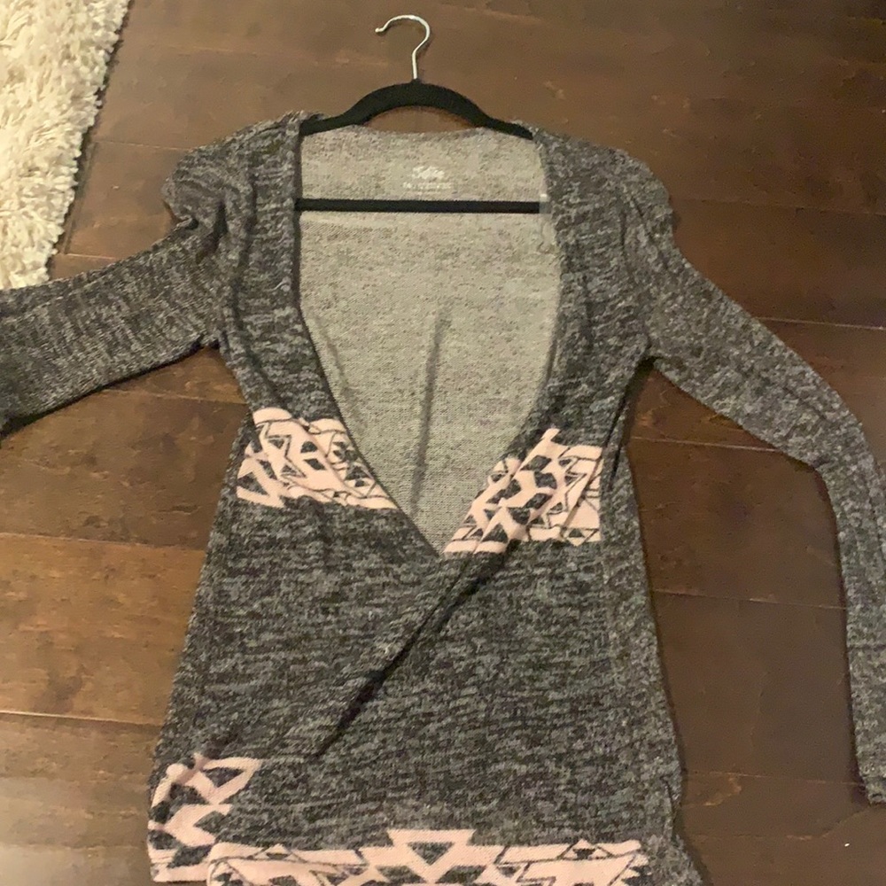 This is such a cute girls cardigan